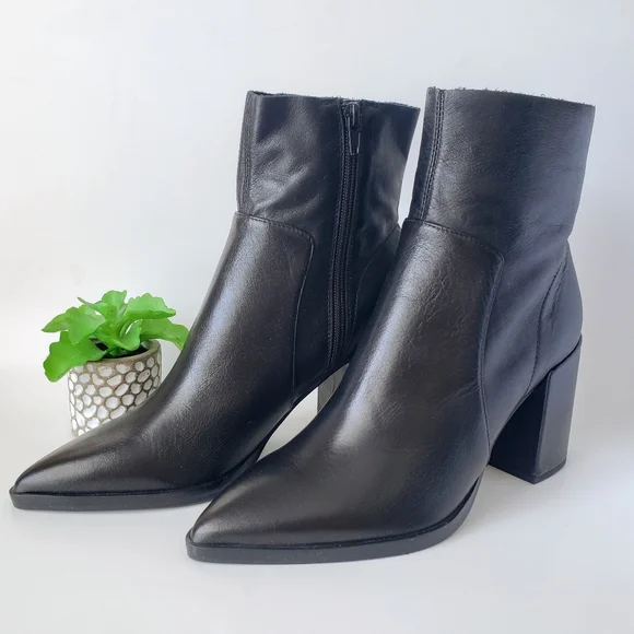 Tony Bianco Brazen Black Leather Ankle Boots Pointed Toe Midi New Size 7.5 - Picture 2 of 13